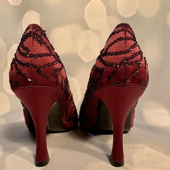 PLUM JENNIFER MOORE BEADED PUMPS ATLANTIC STYLE 8B - Picture 3 of 5